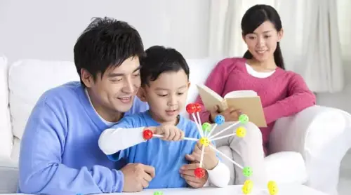 Làm sao để trẻ an toàn và dạy con cách tự vệ